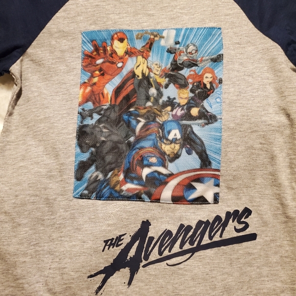 Marvel Avengers Shirt - Picture 4 of 4